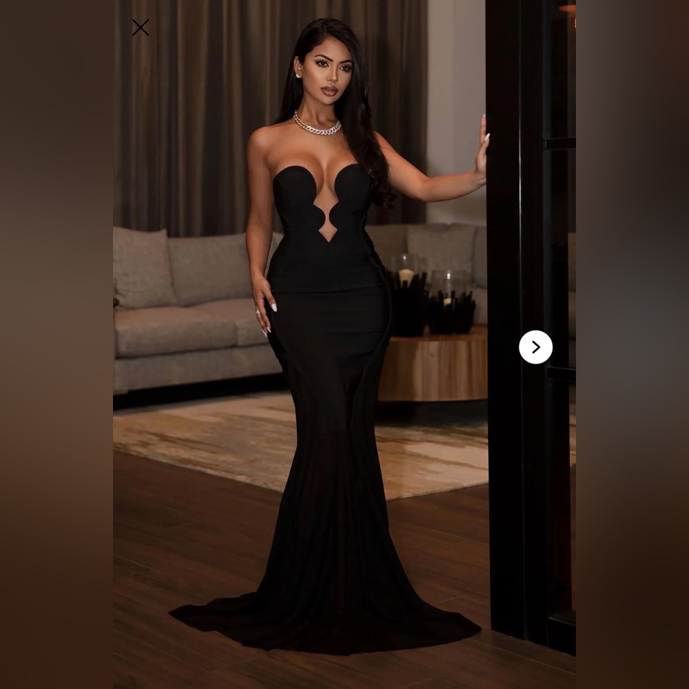 Fashion Nova Black Strapless Dress